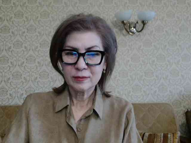 ElegantLady00 webcam