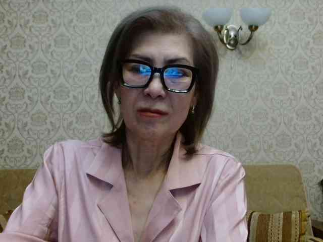 ElegantLady00 webcam