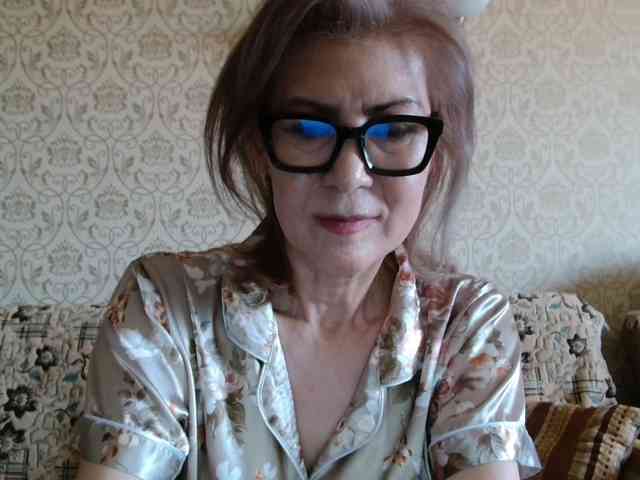 ElegantLady00 webcam