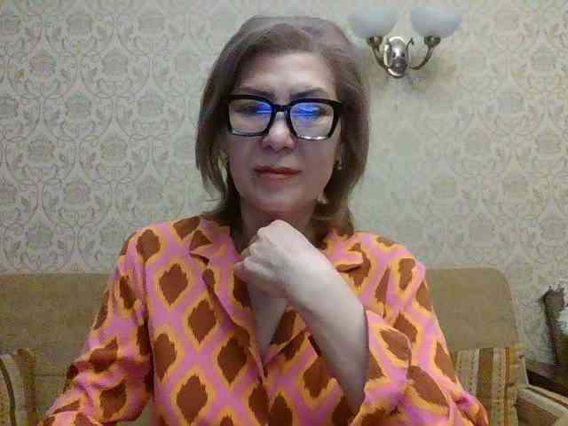 ElegantLady00 webcam