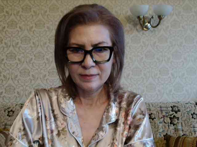 ElegantLady00 webcam