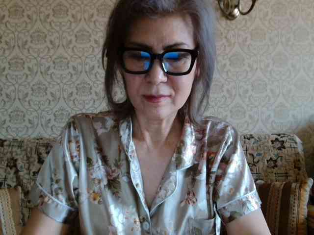 ElegantLady00 webcam