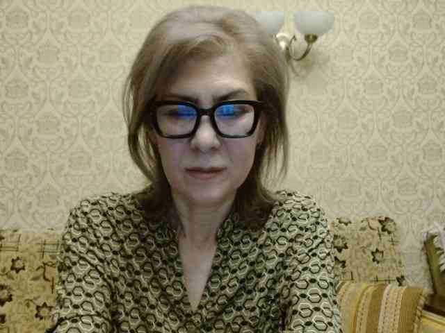 ElegantLady00 webcam