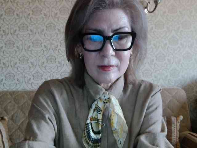 ElegantLady00 webcam