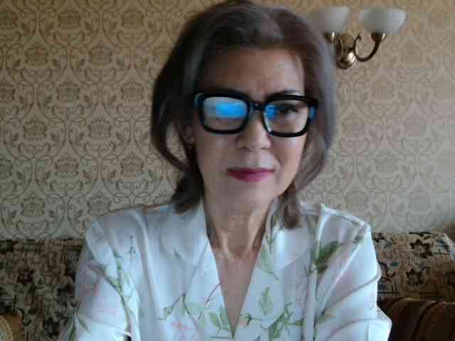 ElegantLady00 webcam