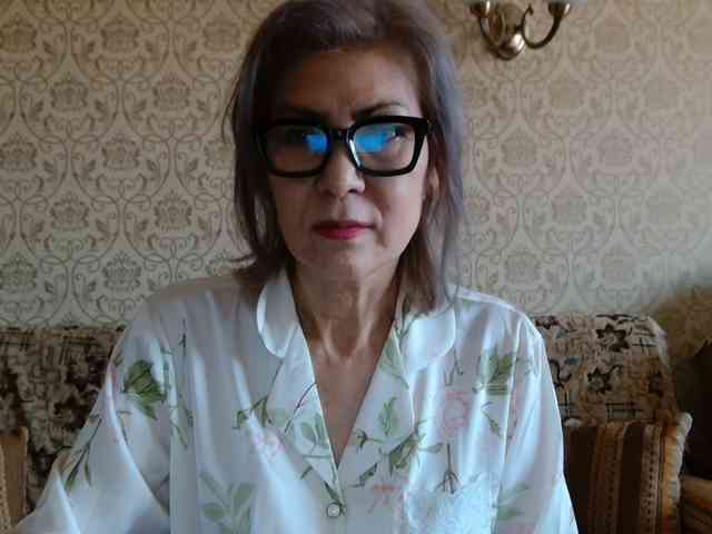 ElegantLady00 webcam