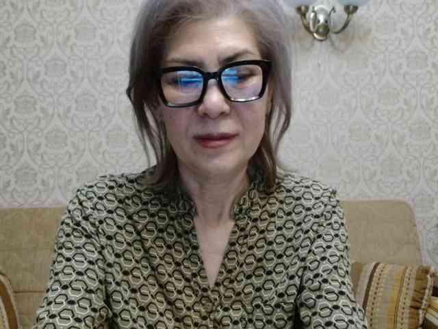 ElegantLady00 webcam