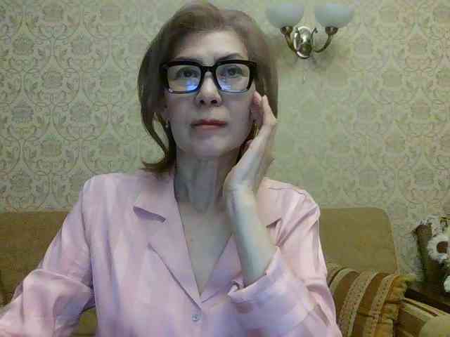 ElegantLady00 webcam