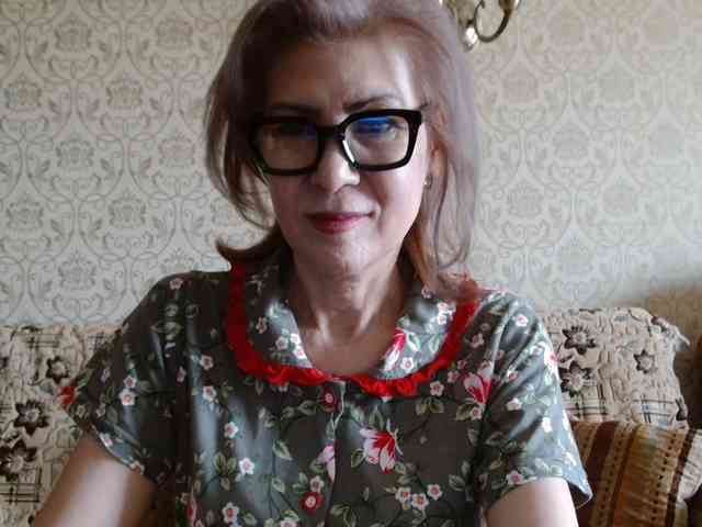 ElegantLady00 webcam
