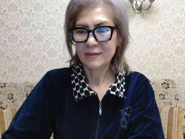 ElegantLady00 webcam
