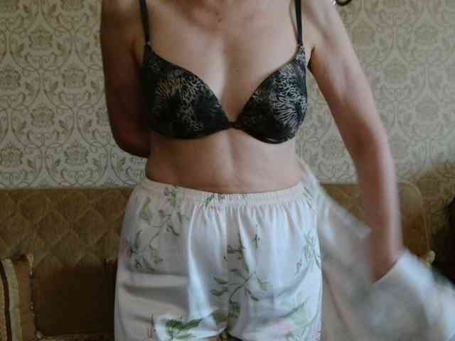 ElegantLady00 webcam