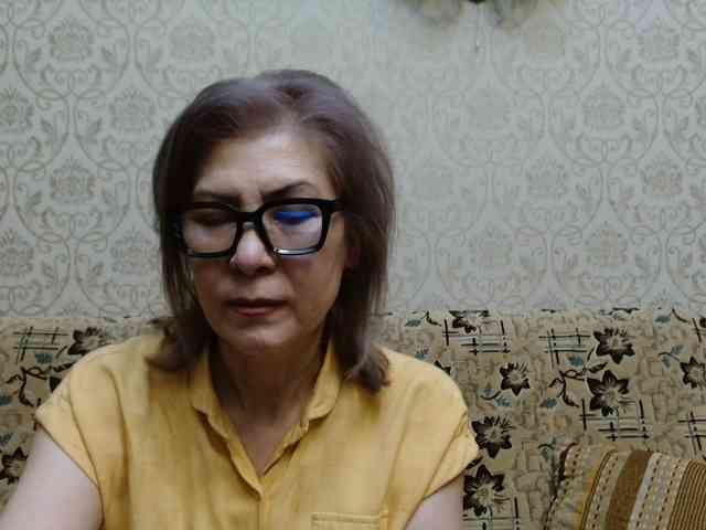 ElegantLady00 webcam
