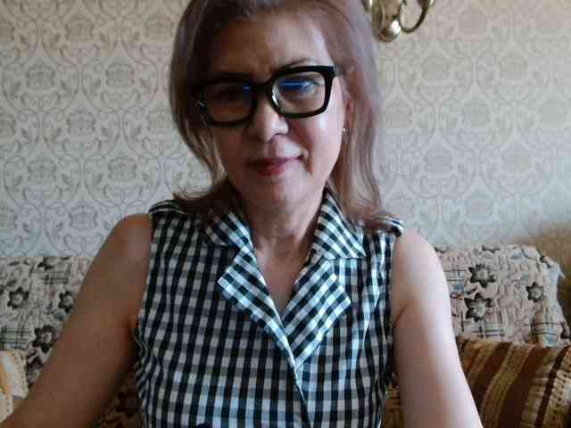 ElegantLady00 webcam