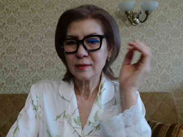 ElegantLady00 webcam