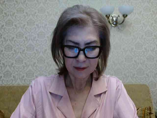 ElegantLady00 webcam