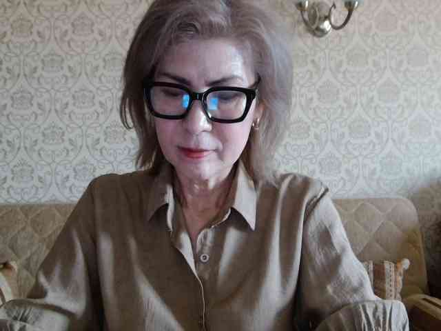 ElegantLady00 webcam