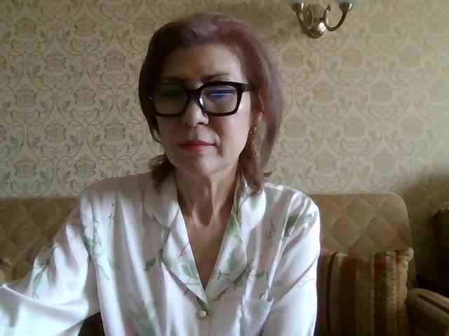 ElegantLady00 webcam