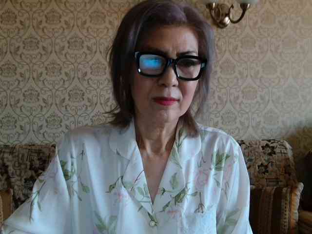 ElegantLady00 webcam
