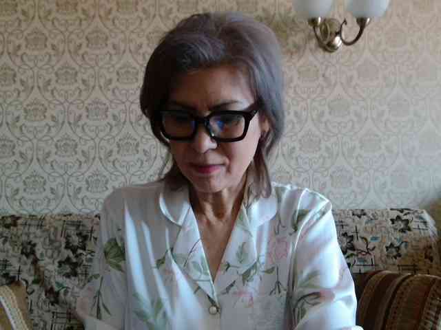 ElegantLady00 webcam