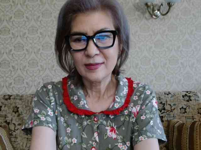 ElegantLady00 webcam