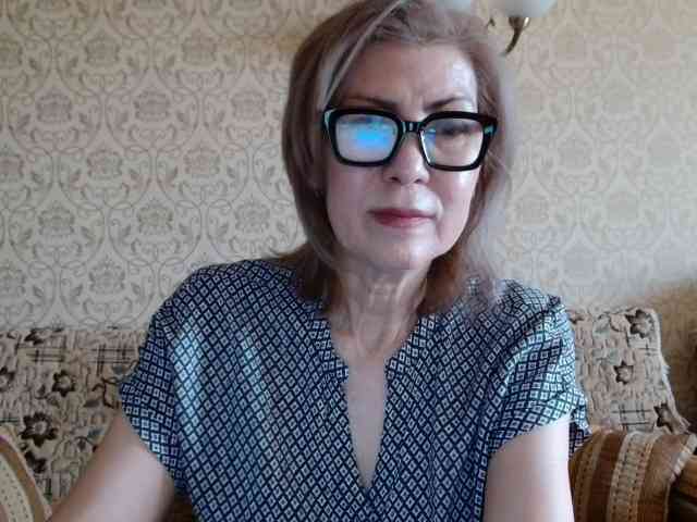 ElegantLady00 webcam