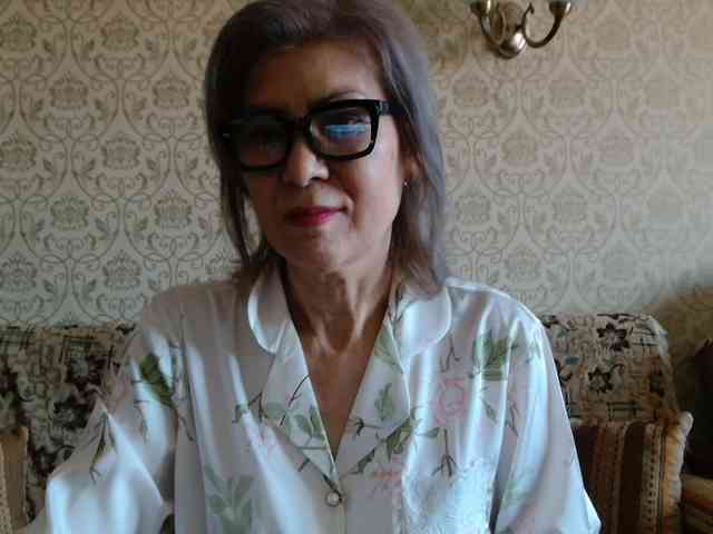 ElegantLady00 webcam