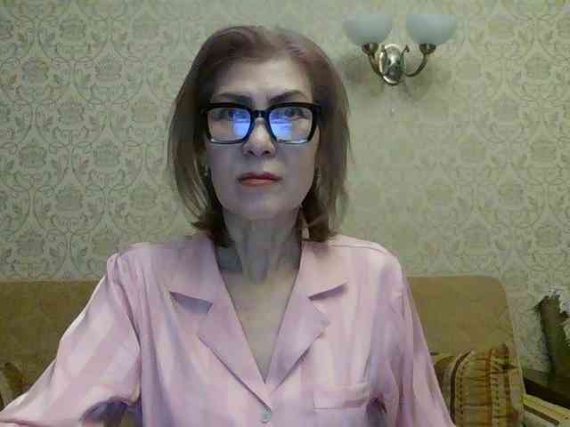 ElegantLady00 webcam