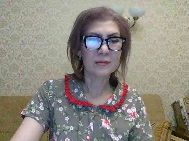 ElegantLady00 webcam