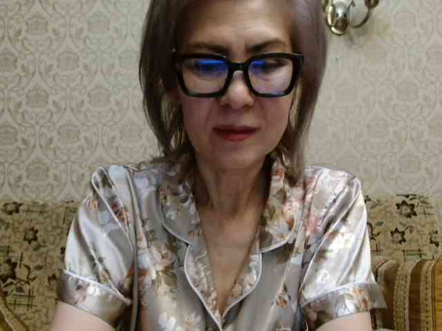 ElegantLady00 webcam