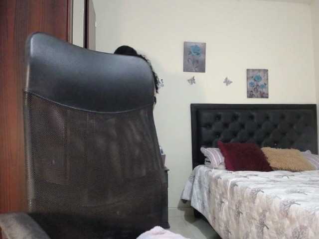 julietamanson1's BongaCams show and profile