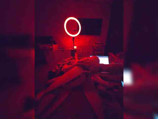 LovingSexyLove webcam