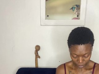 InstaG_TittyMonroe's Live Webcam