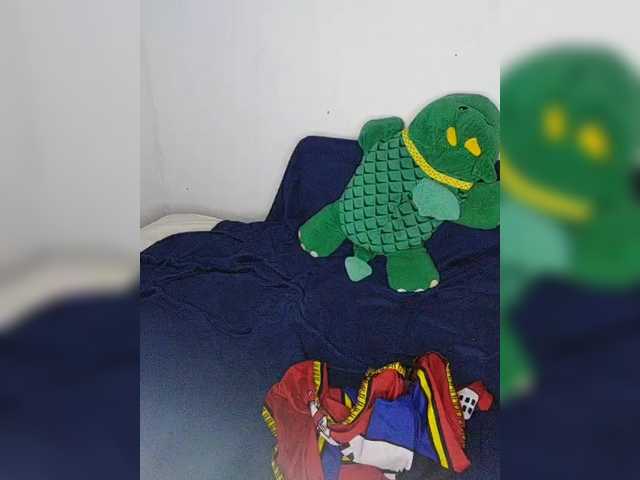 CleavageKING's BongaCams show and profile