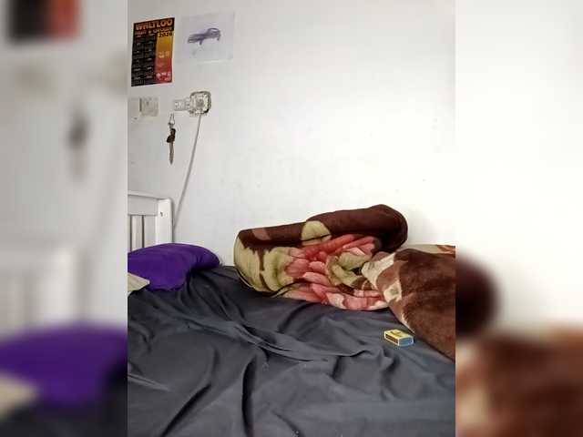 CleavageKING's BongaCams show and profile