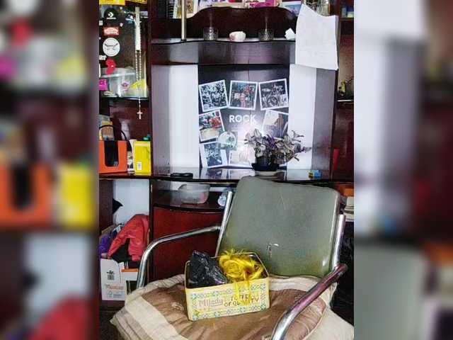 CleavageKING's BongaCams show and profile