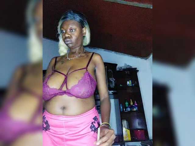 Preview of instag_tittymonroe