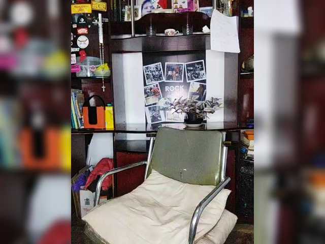 CleavageKING's BongaCams show and profile