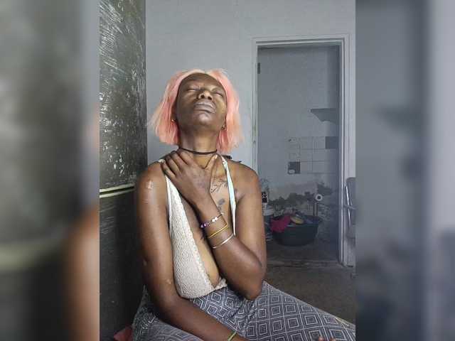 InstaG_TittyMonroe webcam