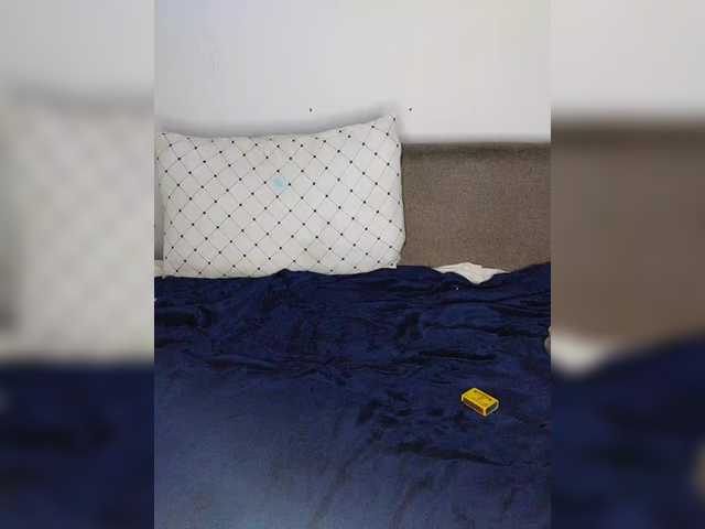 CleavageKING's BongaCams show and profile