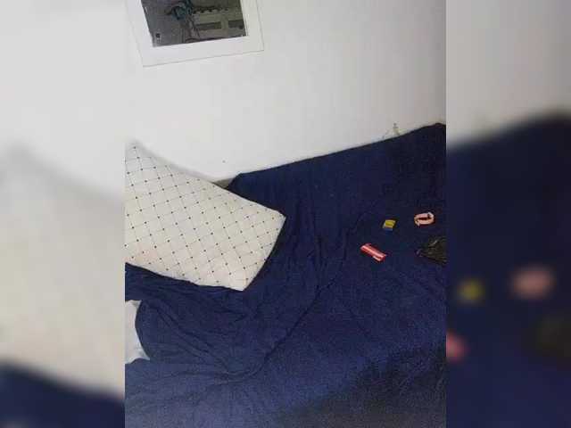 CleavageKING's BongaCams show and profile