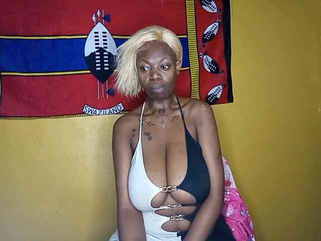 InstaG_TittyMonroe webcam