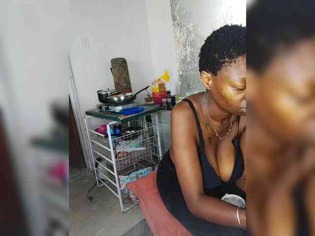 InstaG_TittyMonroe webcam