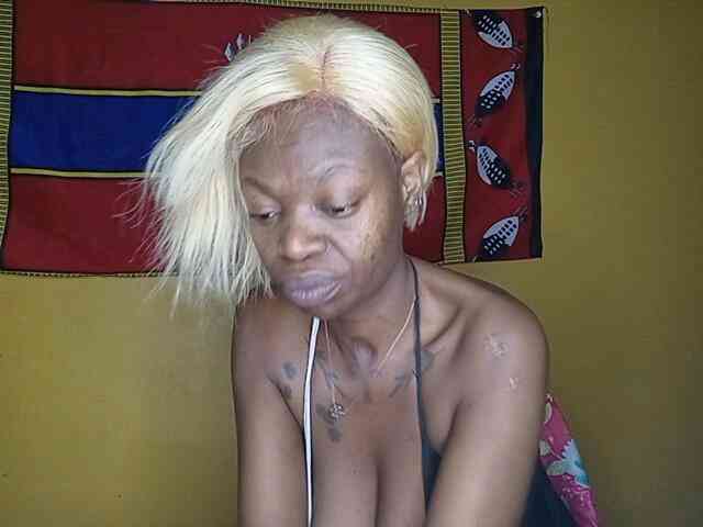 InstaG_TittyMonroe webcam