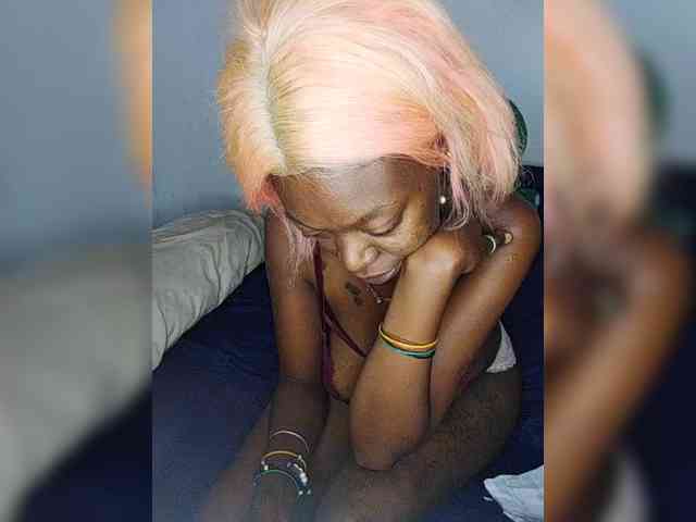 InstaG_TittyMonroe webcam