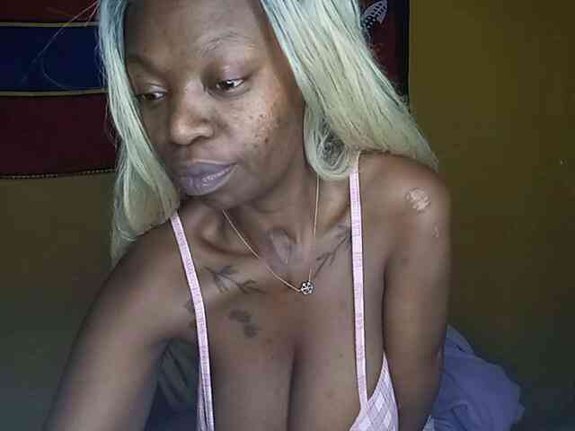 InstaG_TittyMonroe webcam