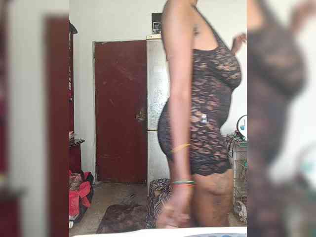 InstaG_TittyMonroe webcam