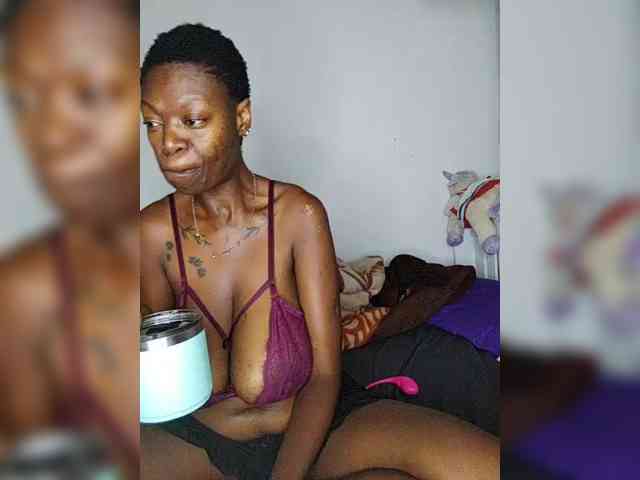 InstaG_TittyMonroe webcam