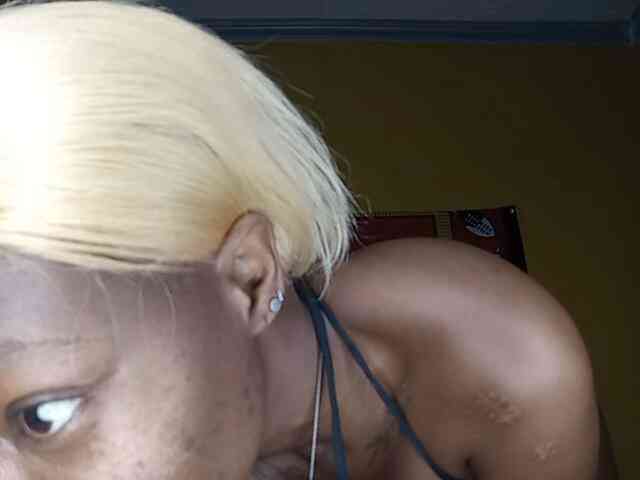 InstaG_TittyMonroe webcam