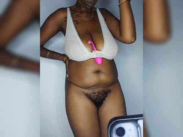 InstaG_TittyMonroe webcam