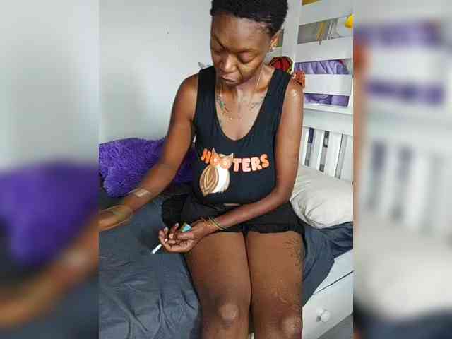 InstaG_TittyMonroe webcam